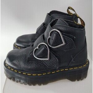 Dr Martens Devon Heart boots in black